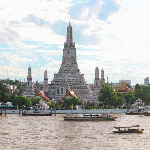 Wat Arun Ratchawararam Ratchawaramahaviharn